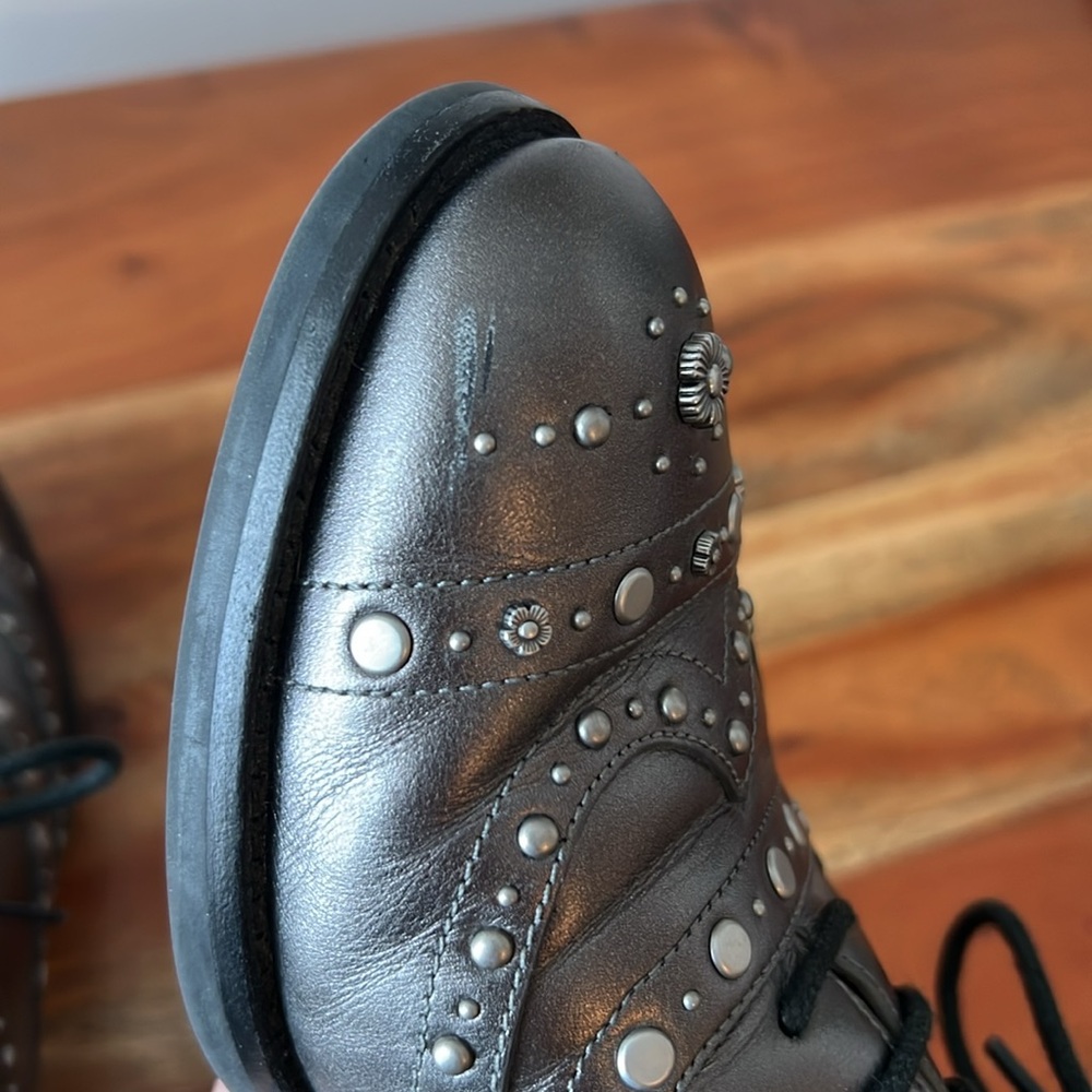 Coach Tegan Leather Oxford With Studs. Size 6.5. - Picture 5 of 13